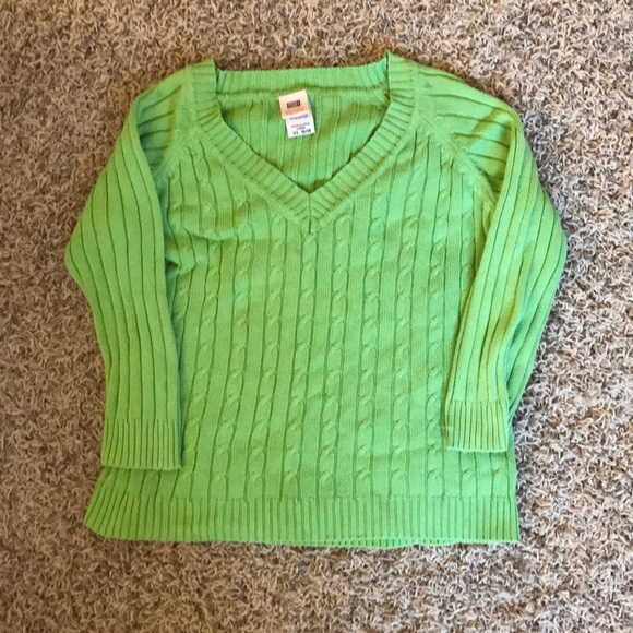 Green faded glory sweater - Picture 2 of 5